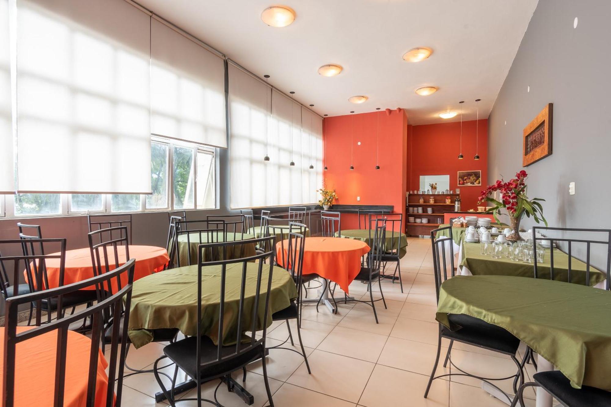 酒店 Oyo L'espace - Jaragua 4*